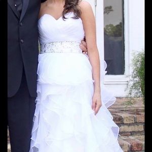 White Wedding/Formal dress